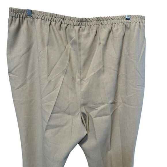 NWOT M Collection Plus Size Elastic Waist Khaki Pull On Dress Pants - Size 22 - Picture 3 of 10